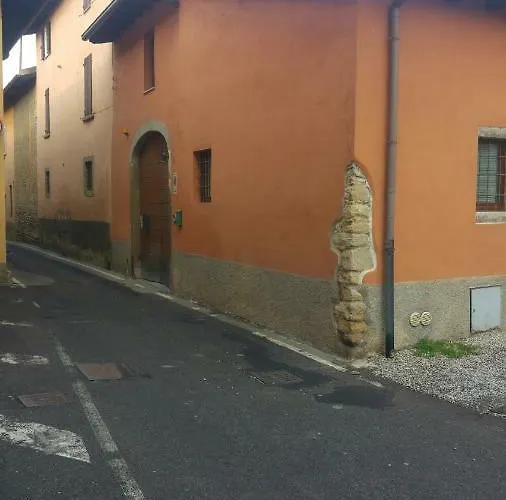 Borghello 2level Airport アパート